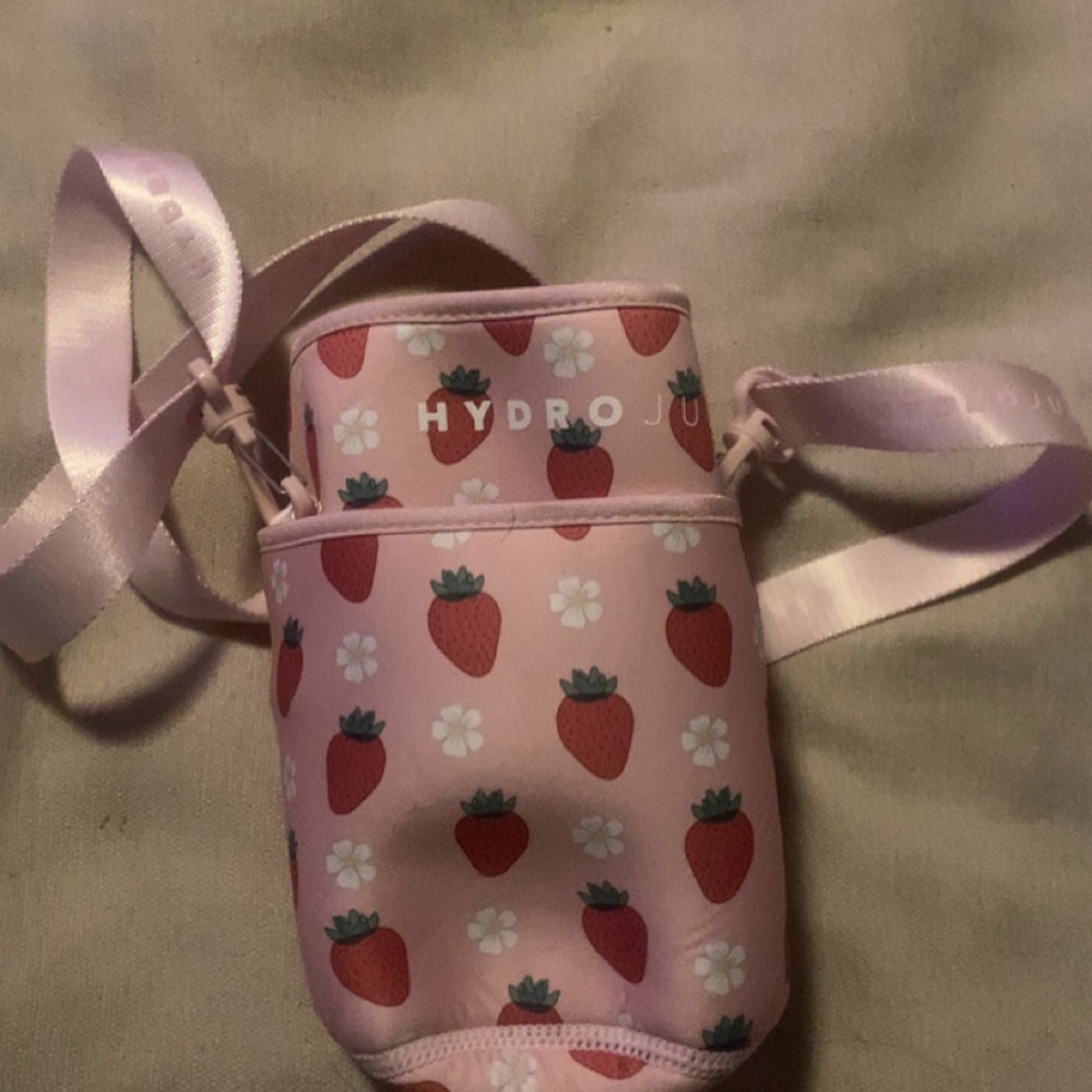 HydroJug Pink Strawberry Print Pouch